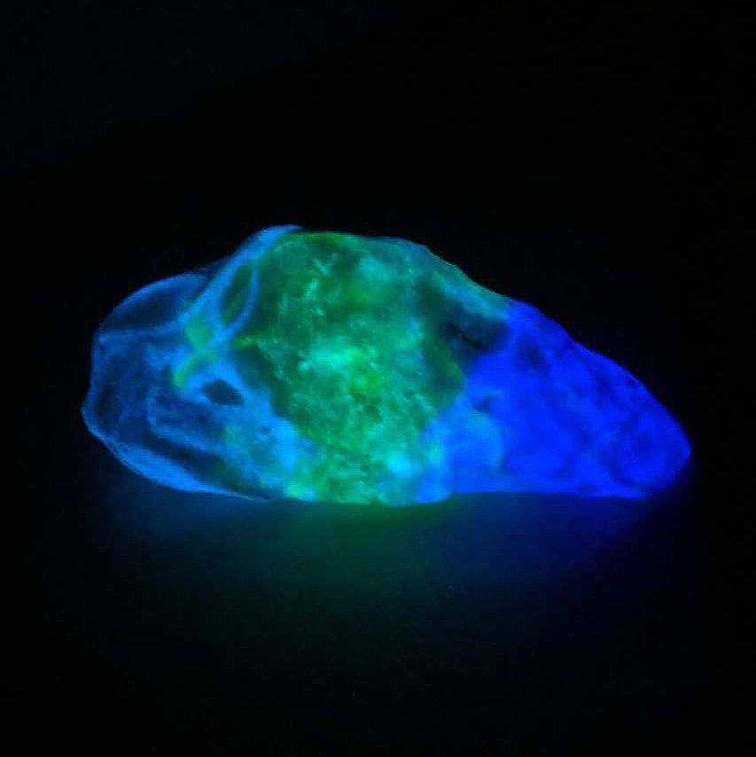 Glow Powder Phosphor - Lacquer DIY Pigment, Phosphor Powder - Super  Luminescent Pigment (Blue Green)