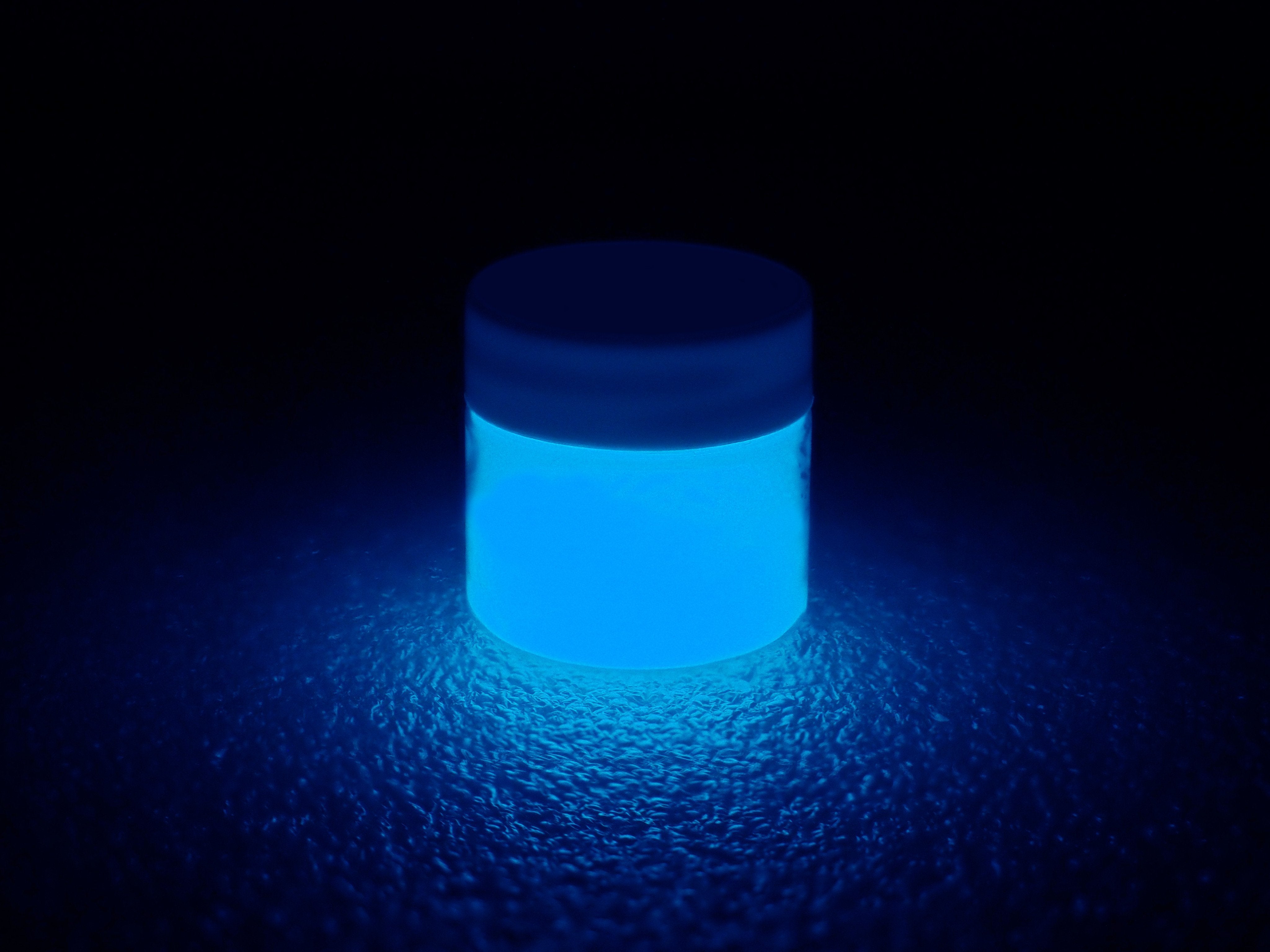 Glow in The Dark Pigment,Phosphorescent Glow Powder,3.52 Ounce (100  g),Water Based (Green) (Blue)