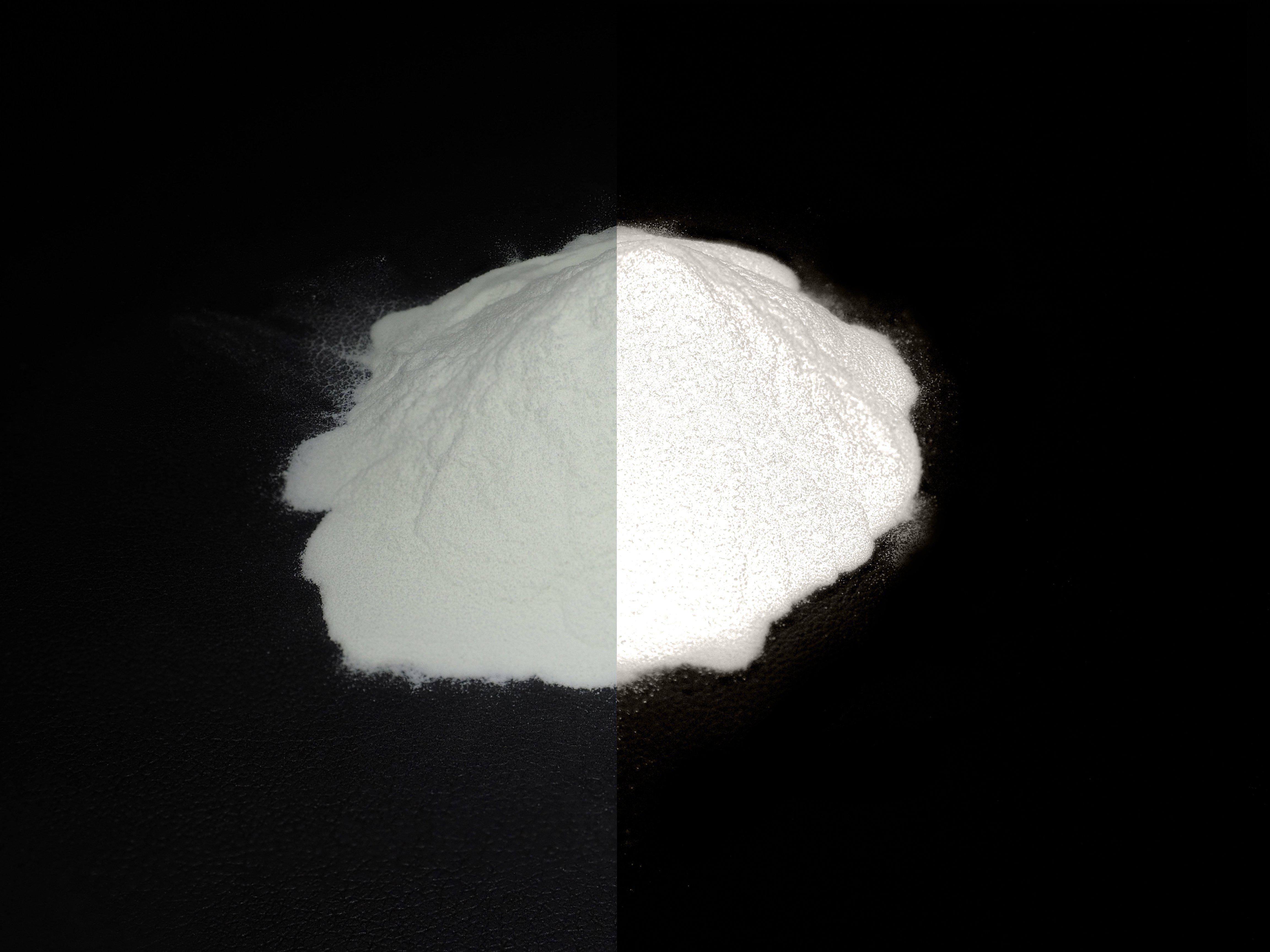 White Based Glow in The Dark Powder White 50 Grams - Photoluminescent